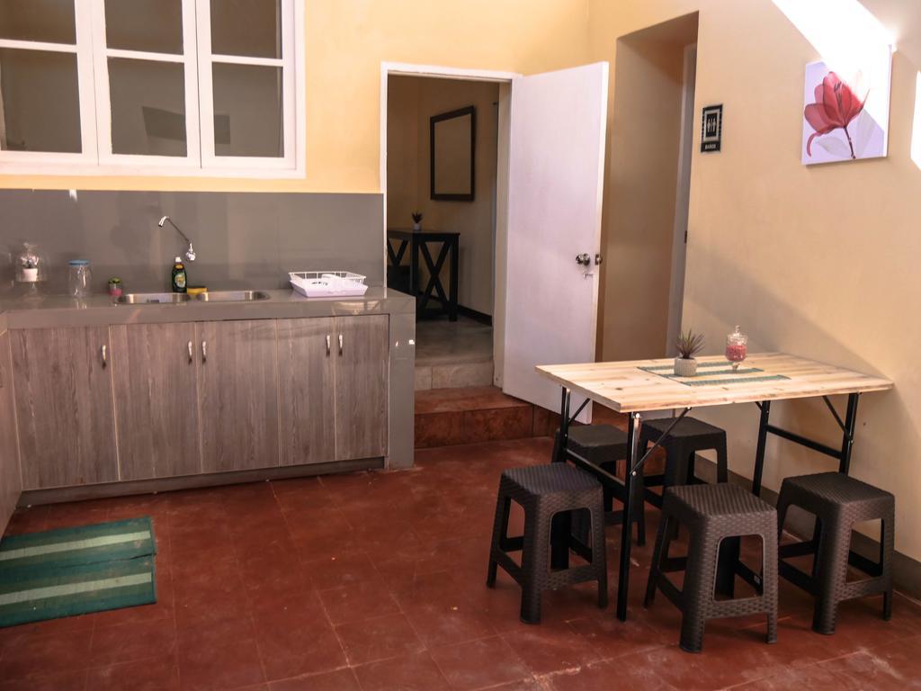 Wild Olive Guest House อิกา ภายนอก รูปภาพ